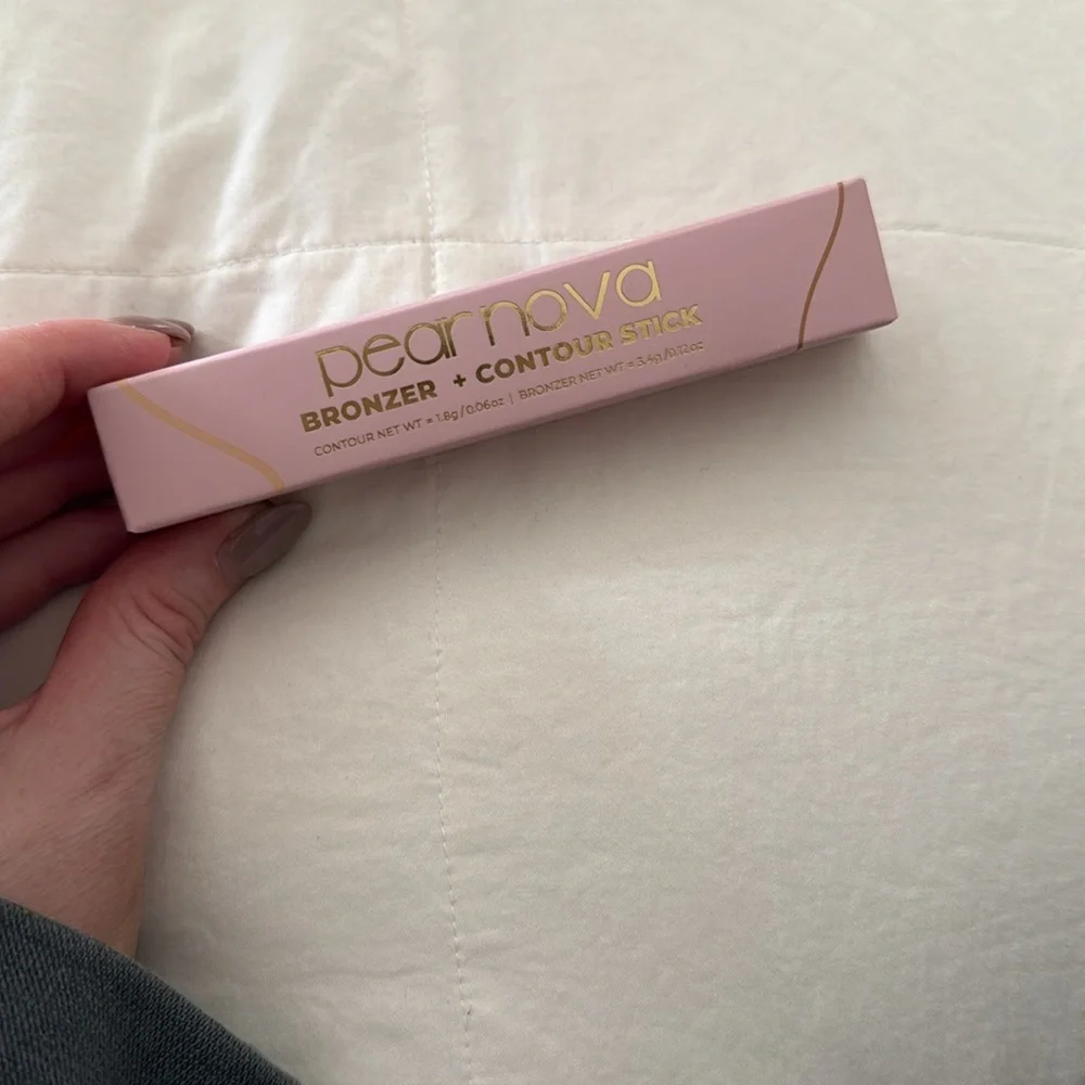 Pear Nova Bronzer and Contour Stick Light